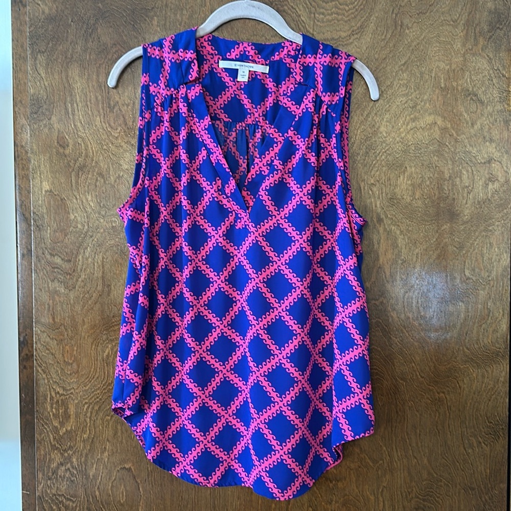 Sleeveless top